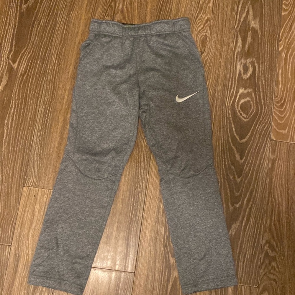Boy Dryfit Nike Sweatpants Size M 10/12 FREE SHIPPING!!